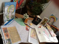 Mai mulți elevi din Valu lui Traian, invitați la activități artistice. Au pictat icoane