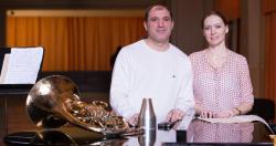 Seară muzicală în acorduri de corn şi pian