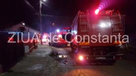 UPDATE. Incendiu în Agigea. Două autospeciale ale ISU Dobrogea intervin (galerie foto + video)  