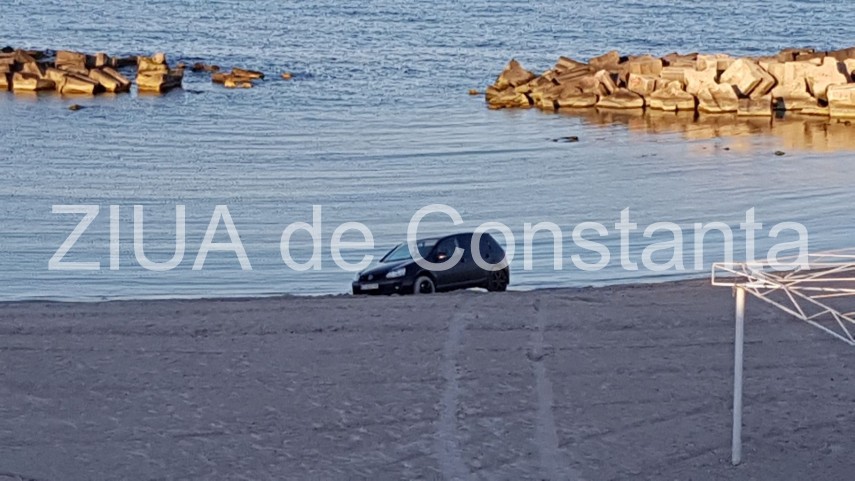 exclusiv a intrat cu masina pe plaja rasplata o amenda usturatoare galerie foto 627708