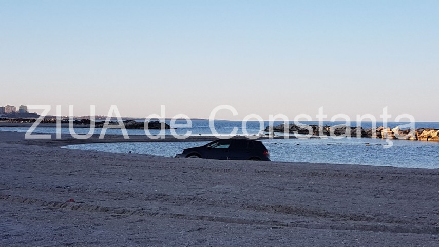 exclusiv a intrat cu masina pe plaja rasplata o amenda usturatoare galerie foto 627708