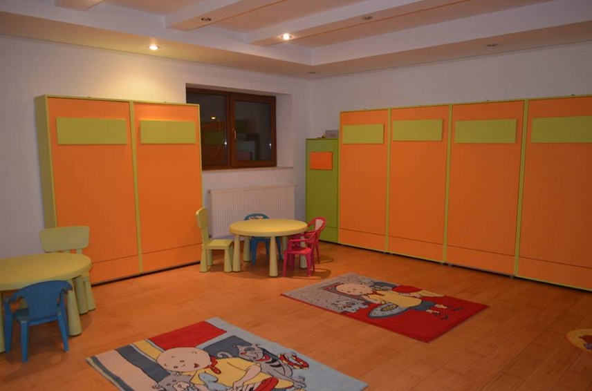 sediu generos si ultradotat pentru centrul baby genius din constanta liliana naclad micutii geniali au