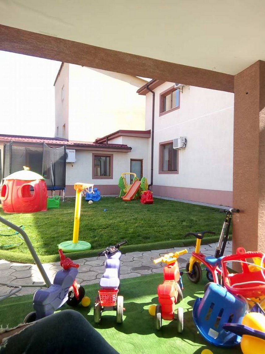 sediu generos si ultradotat pentru centrul baby genius din constanta liliana naclad micutii geniali au
