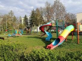 Cluj-Napoca. Locuri de joacă îngrijite și multă verdeață. Se pot compara cu cele din Constanța? (galerie foto)