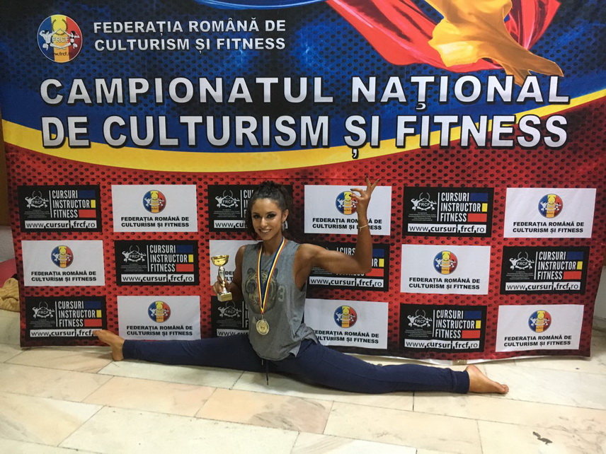 roxana stan pe podium la fitness si a dat jos ghipsul de la picior a concurat si a iesit vicecampioana