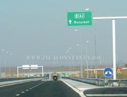 Pe autostrada Bucureşti - Constanţa, lucrări de frezare şi asfaltare. Atenţie, pe A2 şi A4, plouă torenţial