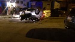 Accident spectaculos în Năvodari. S-a răsturnat cu maşina şi apoi a refuzat recoltarea de probe biologice  