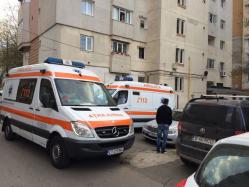 UPDATE 3 Pompierii, în alertă! Un bloc din Constanţa, evacuat! Două femei cu atacuri de panică (galerie foto + video)  