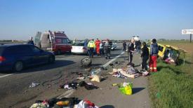 UPDATE Bandă blocată pe autostrada A1. Două maşini implicate într-un accident de dimineaţă (galerie foto)  