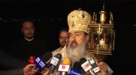 Cum a ajuns Lumina Sfântă a Învierii la Catedrala Arhiepiscopală din Constanța. Explicația ÎPS Teodosie. Când va fi ”A doua înviere”   