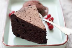 Prăjitură de ciocolată fără făină – rețetă video