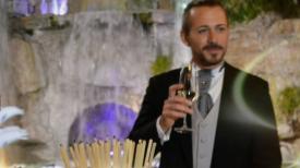 Un bărbat s-a căsătorit cu sine însuşi. De ce a ales această variantă