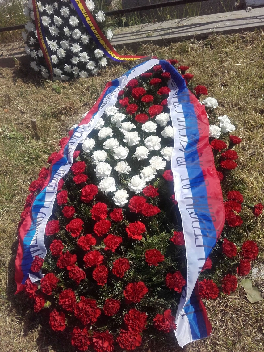 depunere de coroane la constanta consulul federatiei ruse vladimir volkov traiasca pacea si triumful