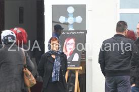 „Un ultim drum cumplit de greu” Familia tinerei din Constanţa, decedată în atentatul de la Londra, sfâşiată de durere (galerie foto)