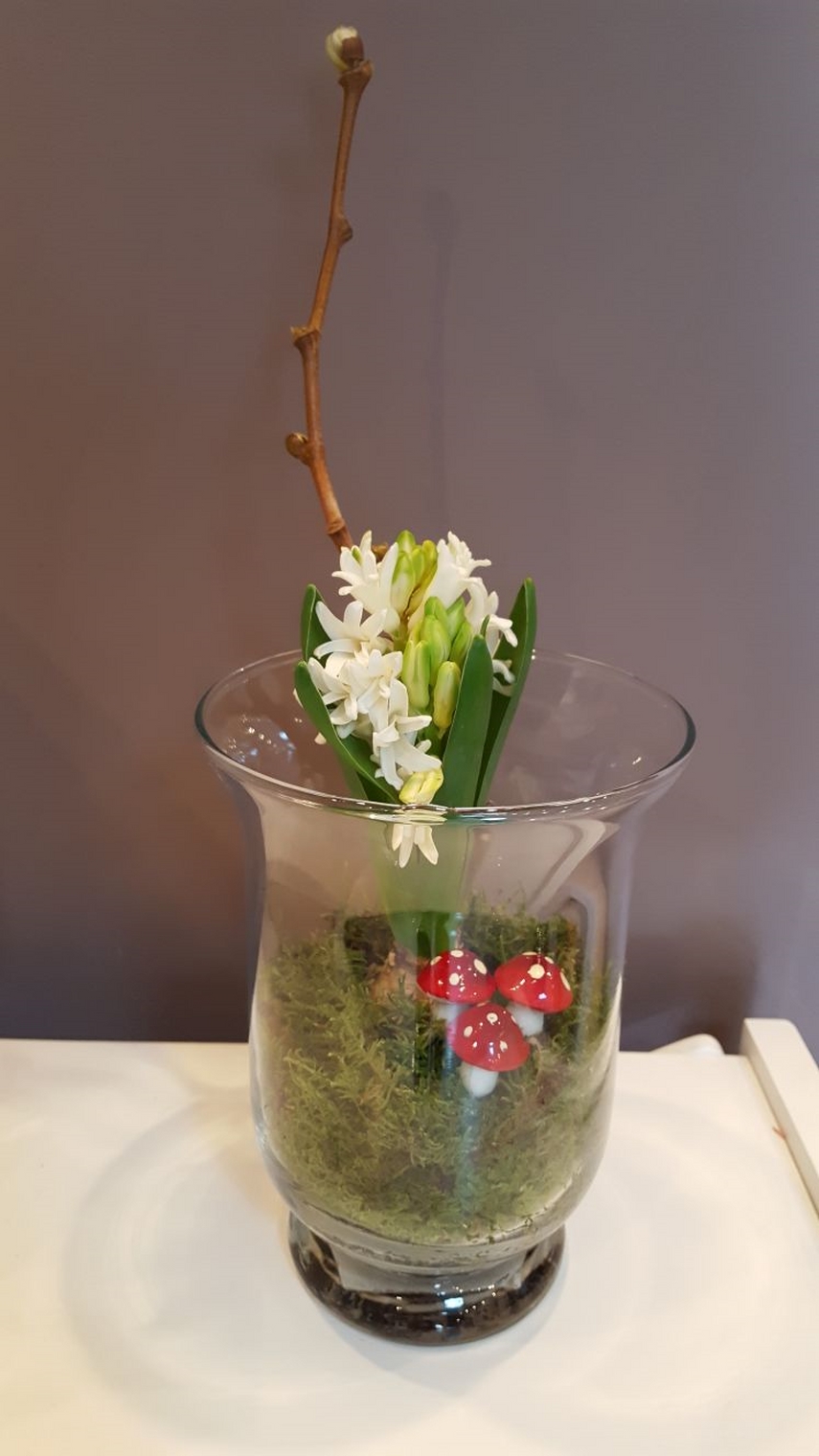 florile sunt sufletul unei persoane dina mariage o florarie cocheta care ne ajuta sa ne organizam nunta