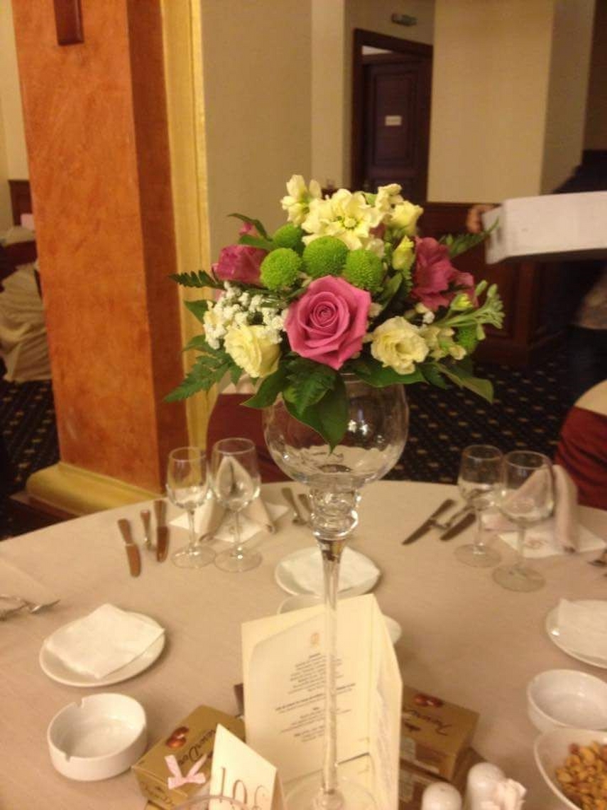florile sunt sufletul unei persoane dina mariage o florarie cocheta care ne ajuta sa ne organizam nunta