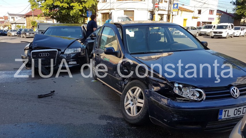 accident rutier in constanta doua masini au fost avariate o persoana a facut atac de panica galerie foto