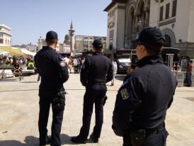 Jandarmii, la expoziţia dedicată maşinilor de epocă din Piaţa Ovidiu