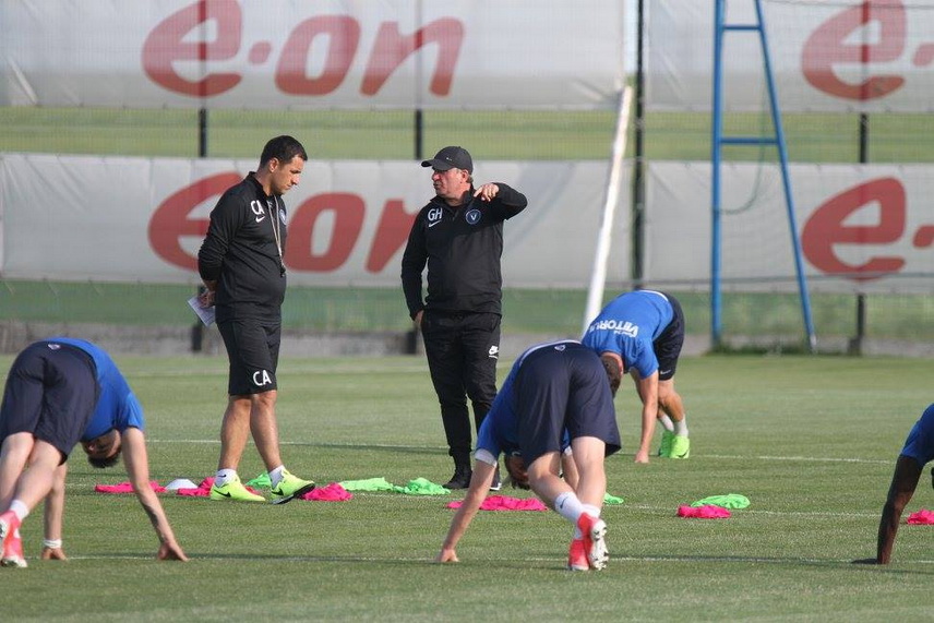 gica hagi vrem sa castigam tot aceasta e mentalitatea noastra fc viitorul pleaca in stagiul de pregatire