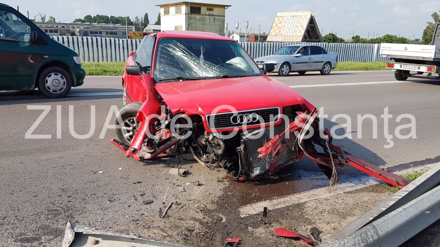 accident rutier inte constanta si valul lui traian galerie foto video 632888 accident rutier inte constanta si valul lui traian galerie foto video 632888