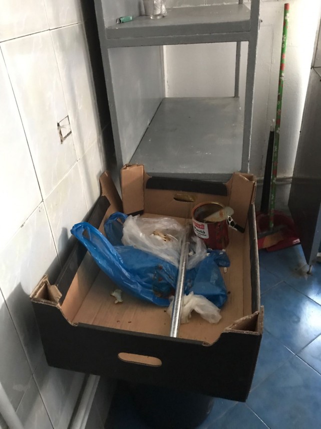 control al comisarilor cjpc constanta la o terasa din neptun in ce conditii erau depozitate alimentele control al comisarilor cjpc constanta la o terasa din neptun in ce conditii erau depozitate alimentele