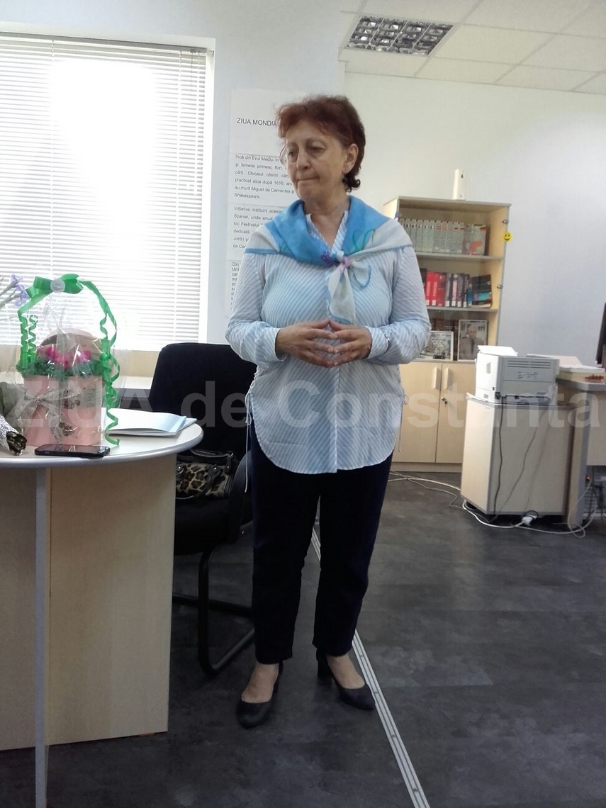 evocari printre file de carte un an fara un jurnalist de exceptie asociatia jurnalistelor din romania