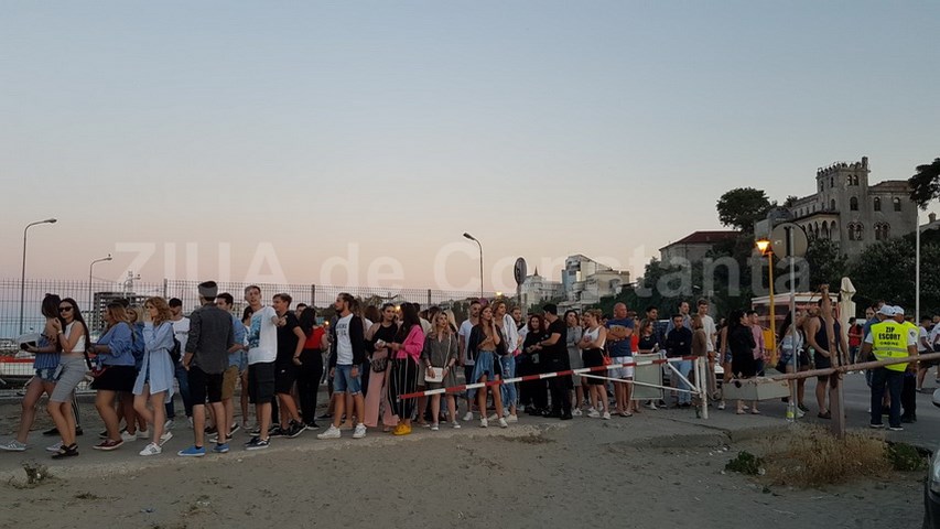 live video festivalul neversea la debut mii de tineri asteapta sa se distreze pe muzica marilor artisti