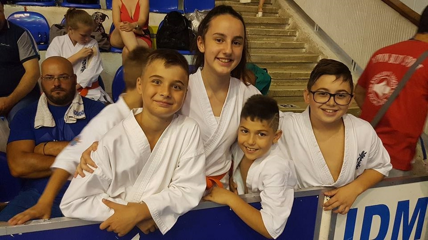 shihan hitoshi kiyama invitat special la eforie sud petre colis de la oyama karate constanta pe locul
