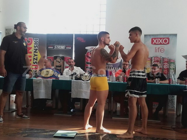 circuitul colosseum tournament luptatori romani si straini se infrunta astazi la mamaia in gala legendele