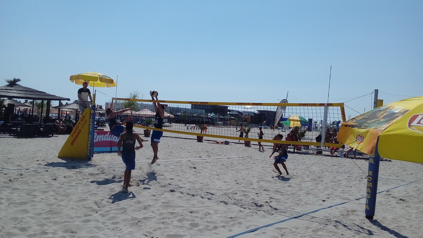 florin voinea sergiu stancu si sorin mocanu au infiintat academia de volei tomis constanta galerie foto