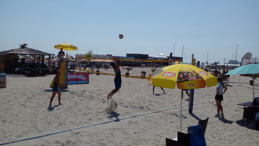 florin voinea sergiu stancu si sorin mocanu au infiintat academia de volei tomis constanta galerie foto