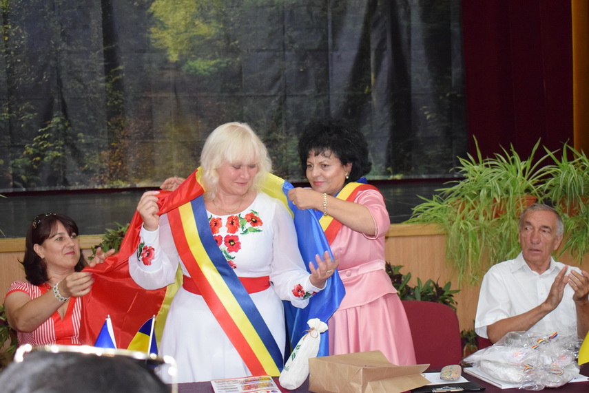 cumpana s a infratit cu localitatea mahala din regiunea cernauti ucraina mariana gaju ne am indreptat