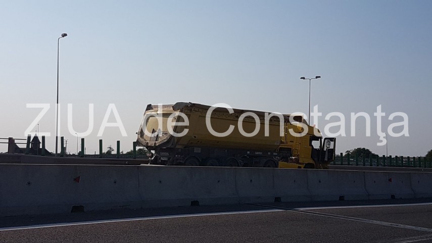 accident rutier la iesire de pe autostrada a4 intervine ambulanta 636373