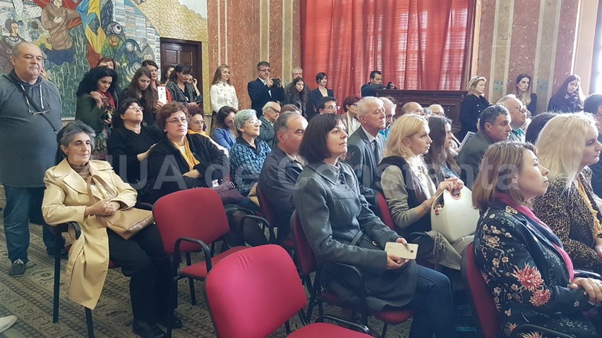 imagini de la eveniment o carte monument o carte document pentru constanta culturala razbunarea barbarilor