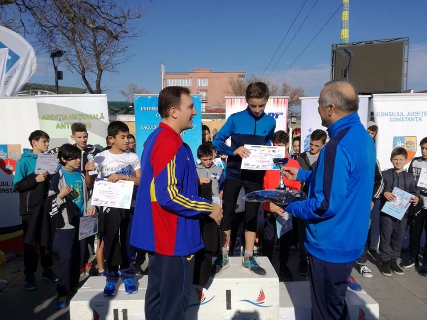 iubitori ai miscarii s au intrecut in mamaia la crosul dobrogei au fost prezente si valori ale sportului