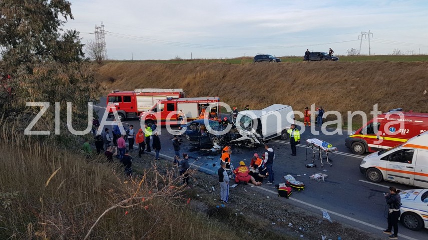accident rutier grav cu persoane incarcerate intre ovidiu si mihail kogalniceanu 643635