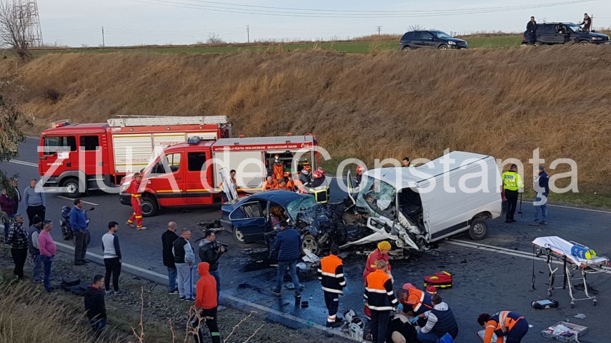 accident rutier grav cu persoane incarcerate intre ovidiu si mihail kogalniceanu 643635