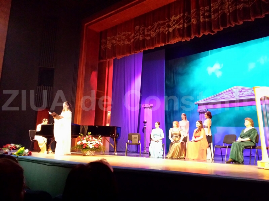 imagini de la eveniment diplome de excelenta pentru sopranele gabriela tiganasu popescu si iacobina vlad