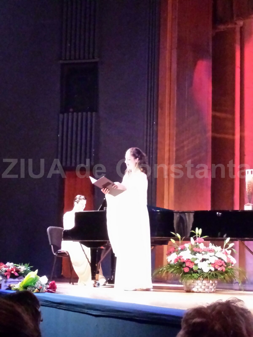imagini de la eveniment diplome de excelenta pentru sopranele gabriela tiganasu popescu si iacobina vlad