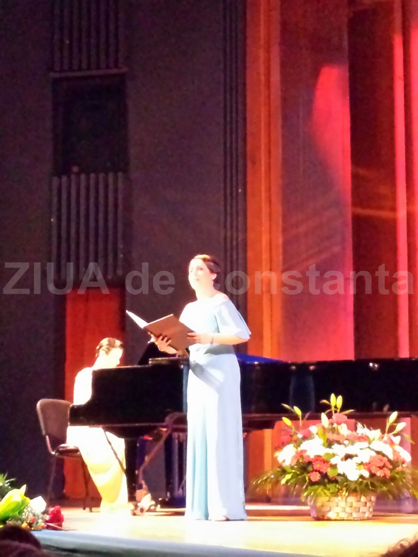 imagini de la eveniment diplome de excelenta pentru sopranele gabriela tiganasu popescu si iacobina vlad