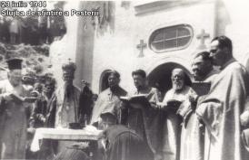 #scrieDobrogea Un episod mai puțin cunoscut din istoria Peșterii Sfântului Andrei - sfințirea din 23 iulie 1944 (galerie foto)   