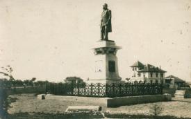 1880 Monumentul Ioan Movilă  