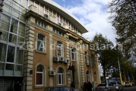 O minoră de 16 ani, mama unei fetițe de câteva luni amenință că intră în greva foamei. Ce au constatat reprezentanții DGASPC Constanța