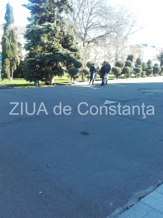 rezist protest in fata prefecturii constanta 646394
