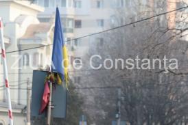 Imaginea zilei. Cum arată steagul României, arborat pe un important bulevard din Constanța 