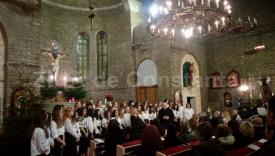 Imagini de la eveniment „Coborât-a coborât“, atmosferă de sărbătoare la Bazilica „Sfântul Anton de Padova“ (galerie foto + video)