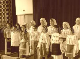 #citeșteDobrogea Colindele dobrogene - „Ritmul e vioi, apropiat de cel al strigăturii“. Lucrări din Biblioteca Virtuală ZIUA de Constanța