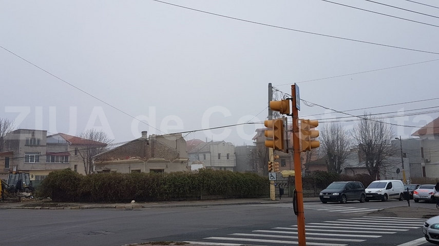 santier pe strada tudor vladimirescu au inceput lucrarile de demolare a unui imobil galerie foto video