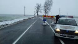 UPDATE. Circulația rutieră pe DN 22A Hârșova-Ciucurova a fost închisă. Este viscol puternic și vizibilitate foarte scăzută    