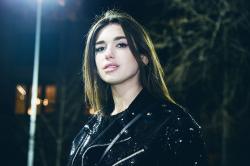 Melodia zilei  Dua Lipa - IDGAF (Official Music Video)